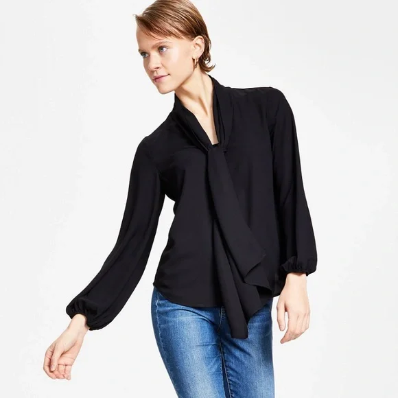 New with tags Bar Ill
Women's Tie Neck Cinched Sleeve Blouse - Picture 2 of 3